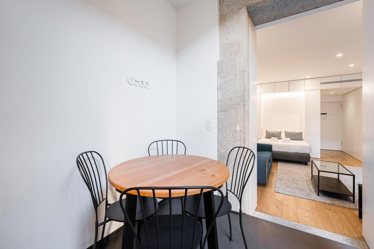 Mompilher Apartments Porto Exterior photo