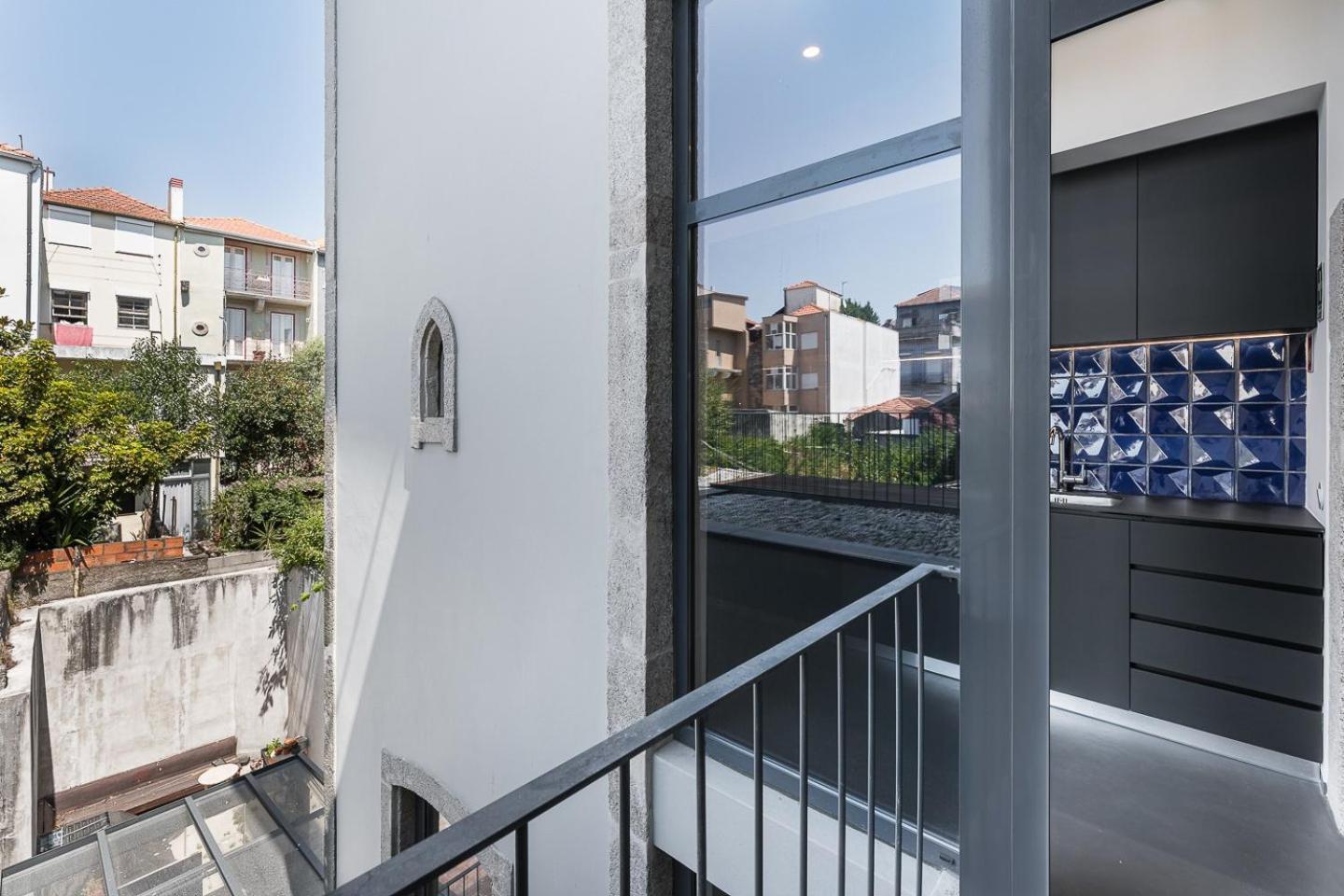 Mompilher Apartments Porto Exterior photo